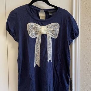 Forever21 blue bow tshirt sz M
